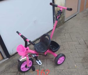 kids-tricycles-pink
