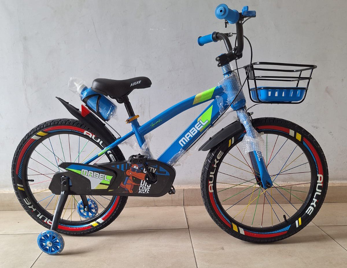 Blue Mabel kids bike size 20