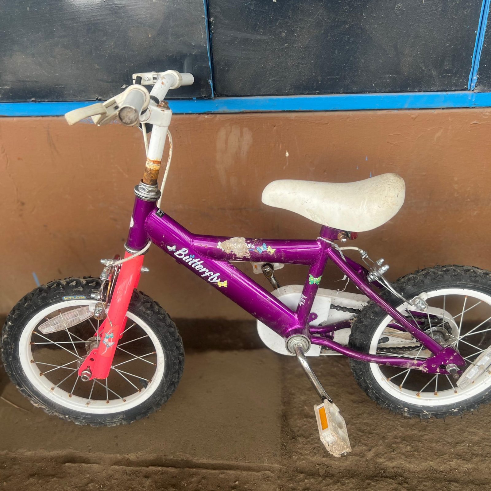 Butterfly ex UK kids bicycle size 14