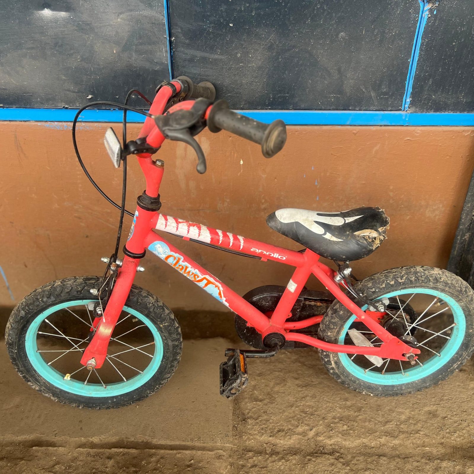 Apollo ex UK kids bicycle size 14