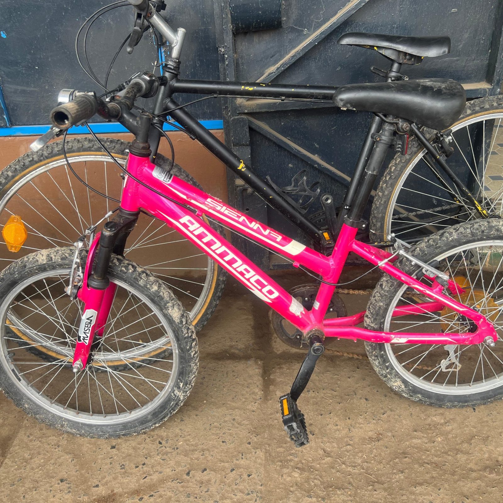 Ex UK mountain bike size 20