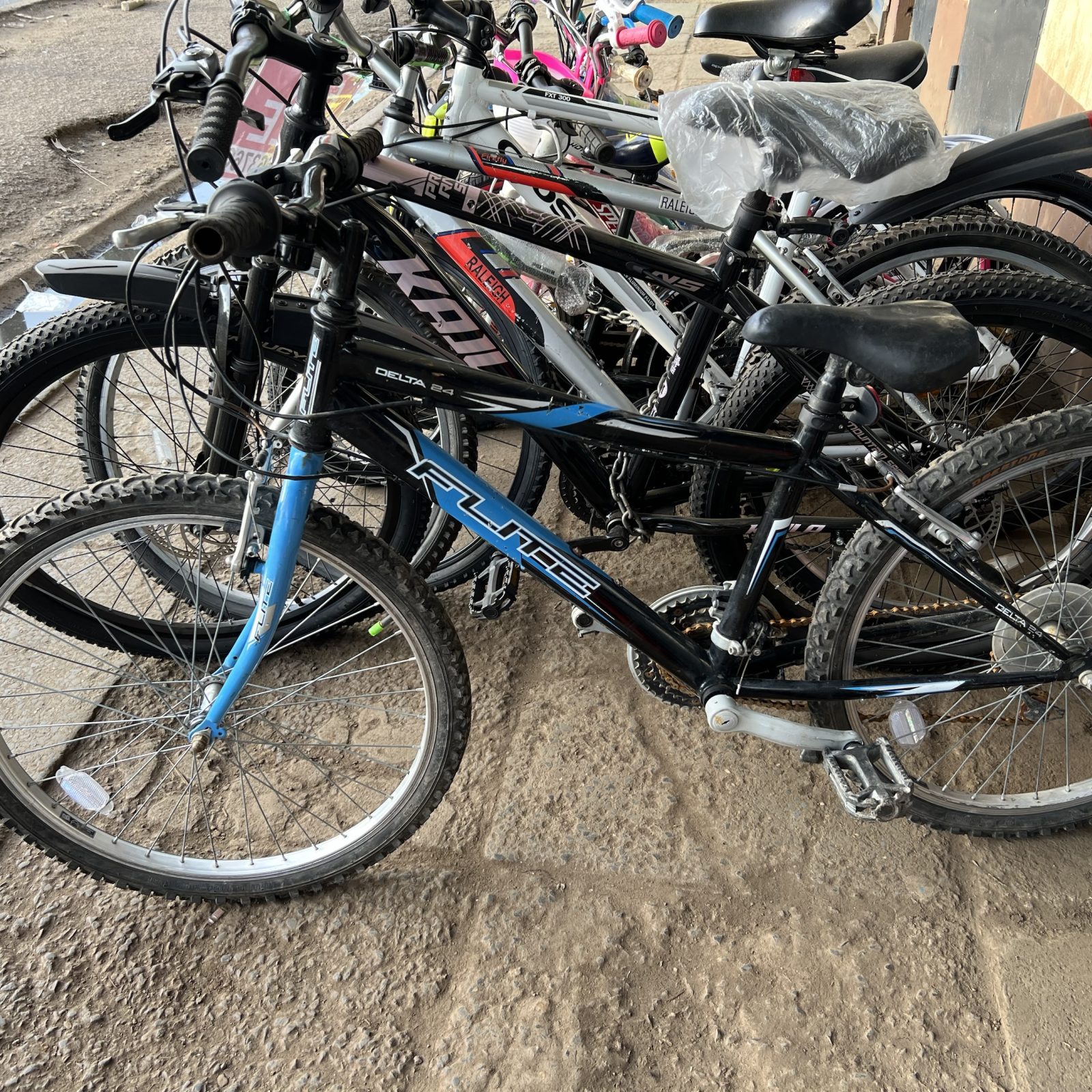 Size 24 ex uk mountain bike